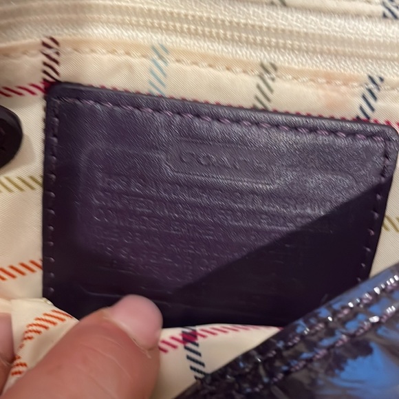 Coach Small Dark Purple Bag Patent Leather with large gold buckle - Picture 6 of 12